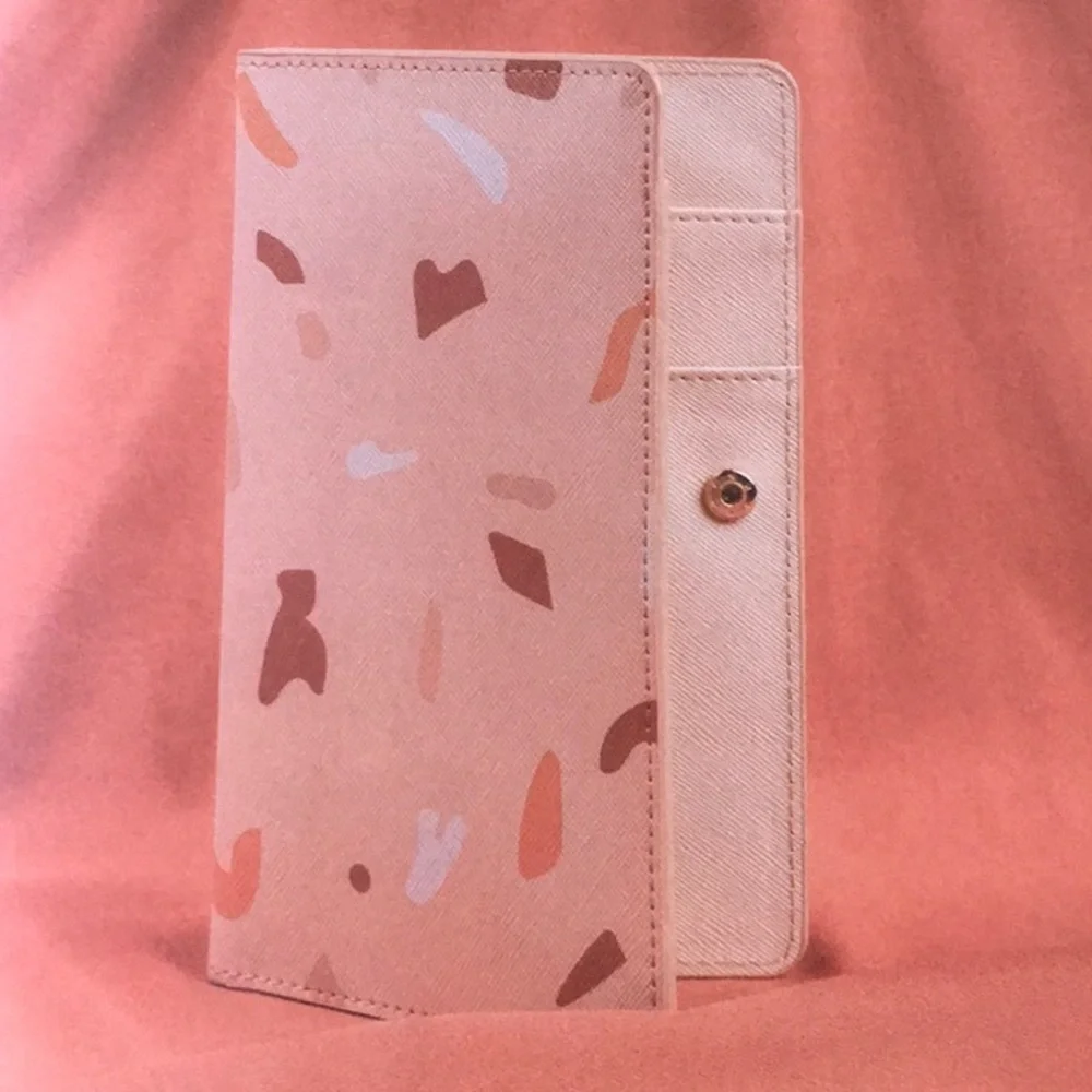 NIP Glass Ladder travel wallet